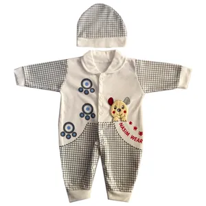 ست لباس نوزادی طرح هاپو ناقلا کد 002