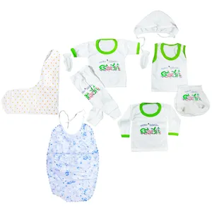 ست 10 تکه لباس نوزادی مدل Farmer رنگ سبز