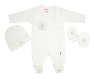 ست 3 تکه لباس نوزادی کورپه طرح آیناز رنگ شیری