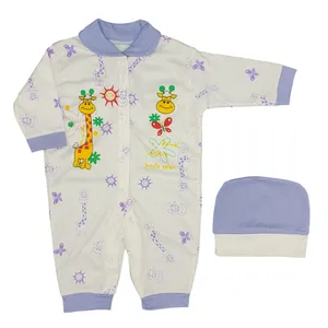 ست سرهمی و کلاه نوزاد طرح giraffe کد 011