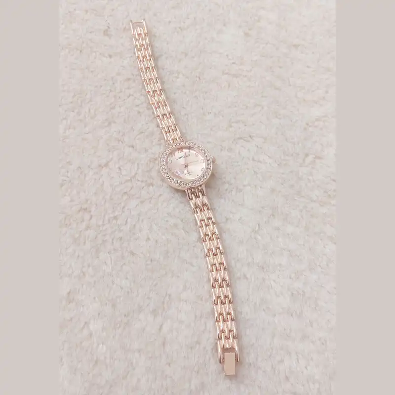 ساعت مچی عقربه ای زنانه هانگروی مدل دستبندی ظریف