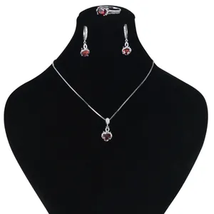 نیم ست نقره زنانه مد و کلاس کد 1000523