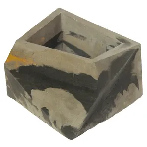 گلدان بتنی مدل P1