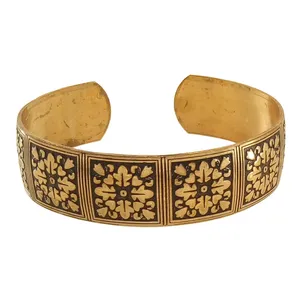 دستبند دخترانه طرح چهاربرگ کد 561
