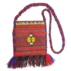 کیفر رودوشی طرح گل دوزی مدل K1G8