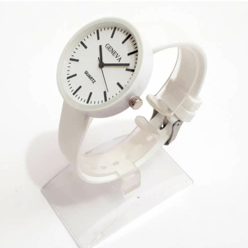 ساعت مچی عقربه ای بچگانه مدل GV