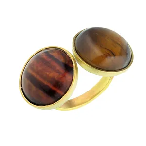 انگشتر زنانه گالری عزیزی طرح دو سنگ مدل 15348