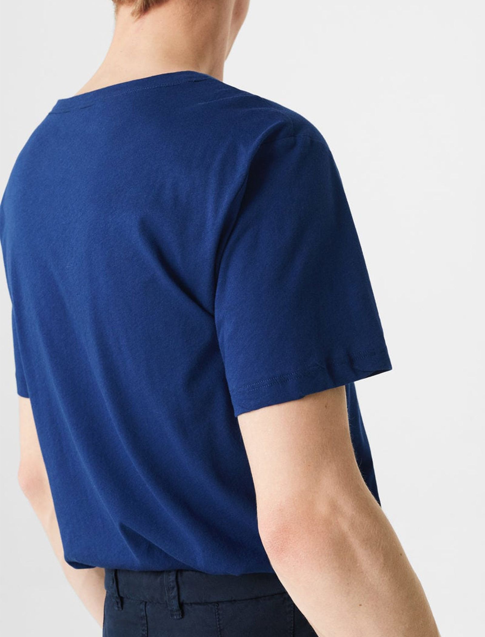 تی شرت نخی یقه گرد مردانه - مانگو - آبي  - 4