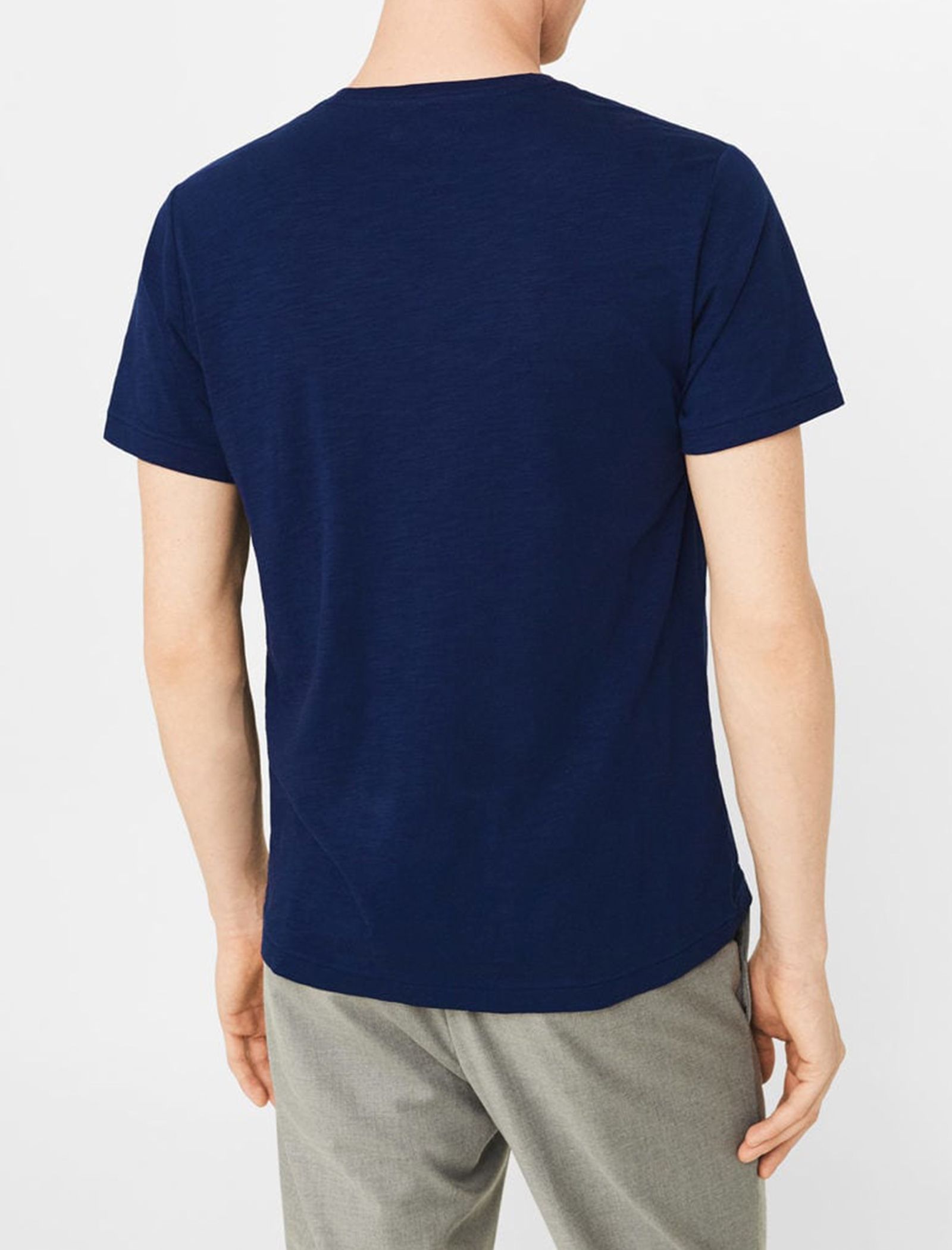 تی شرت نخی یقه گرد مردانه - مانگو - سرمه اي - 3