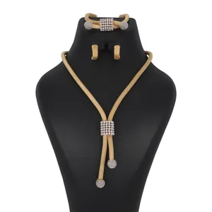 نیم ست طلا 18 عیار زنانه کد G599