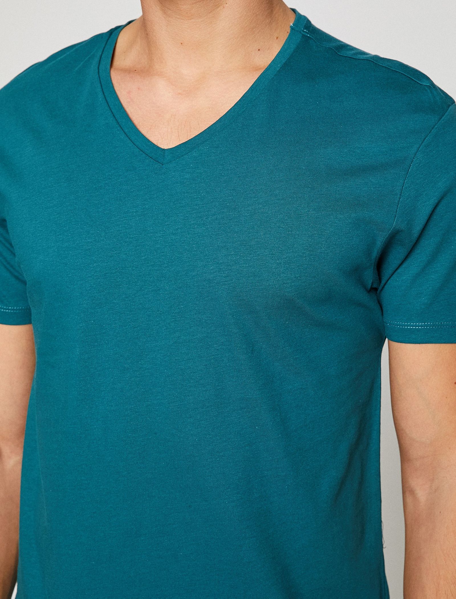 تی شرت نخی یقه هفت مردانه - کوتون - آبي - 4