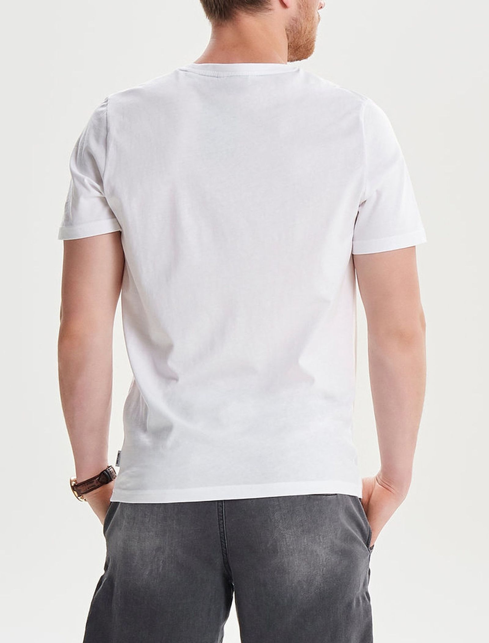 تی شرت نخی یقه گرد مردانه - اونلی اند سانز - سفيد - 5