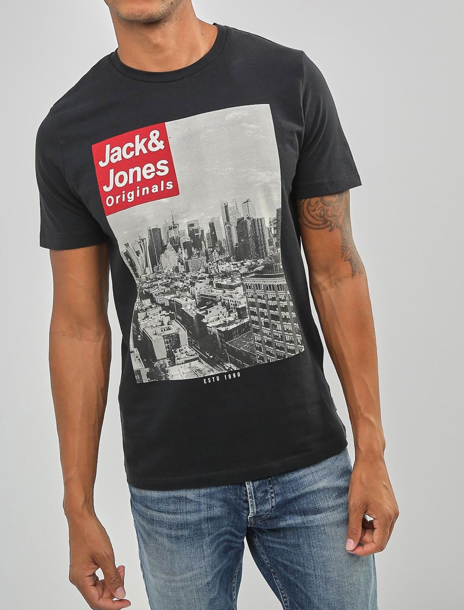 تی شرت نخی آستین کوتاه مردانه - جک اند جونز - زغالي - 3