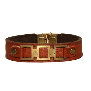 دستبند مردانه کد 06