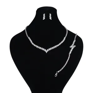 نیم ست نقره زنانه مد و کلاس کد 1000526 