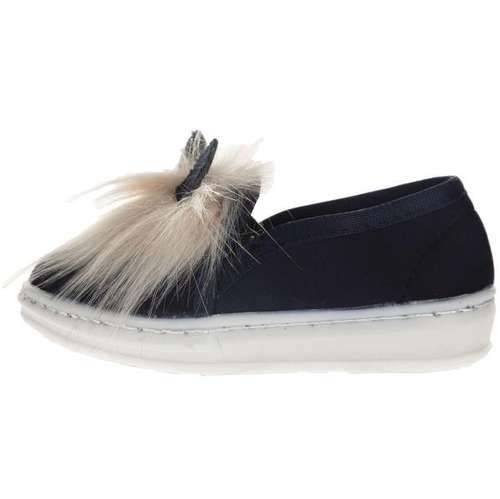 راهنمای خرید جدیدترین کفش دخترانه شیک و مجلسی مدل عروسکی و اسپرت با قیمت مناسب و ارزان