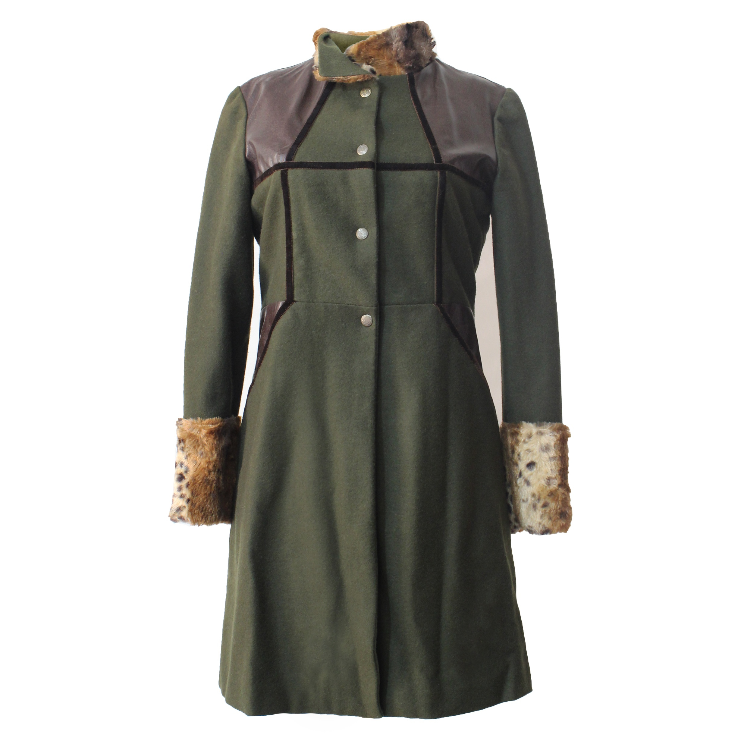 پالتو زنانه ریحانه رضوانی کد FW-110