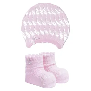 ست کلاه و جوراب نوزادی دخترانه کد 4349-2
