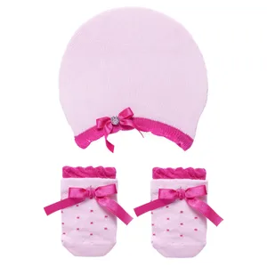 ست کلاه و جوراب نوزادی دخترانه کد 3793-4