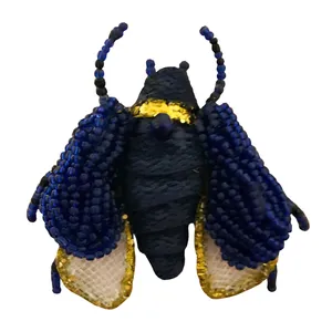 گل سینه زنانه طرح زنبور کد MZ01