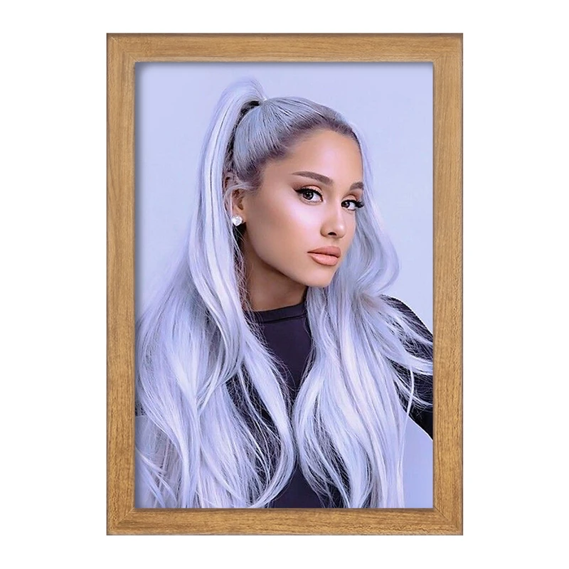 تابلو خندالو مدل آریانا گرانده Ariana Grande  کد 19065