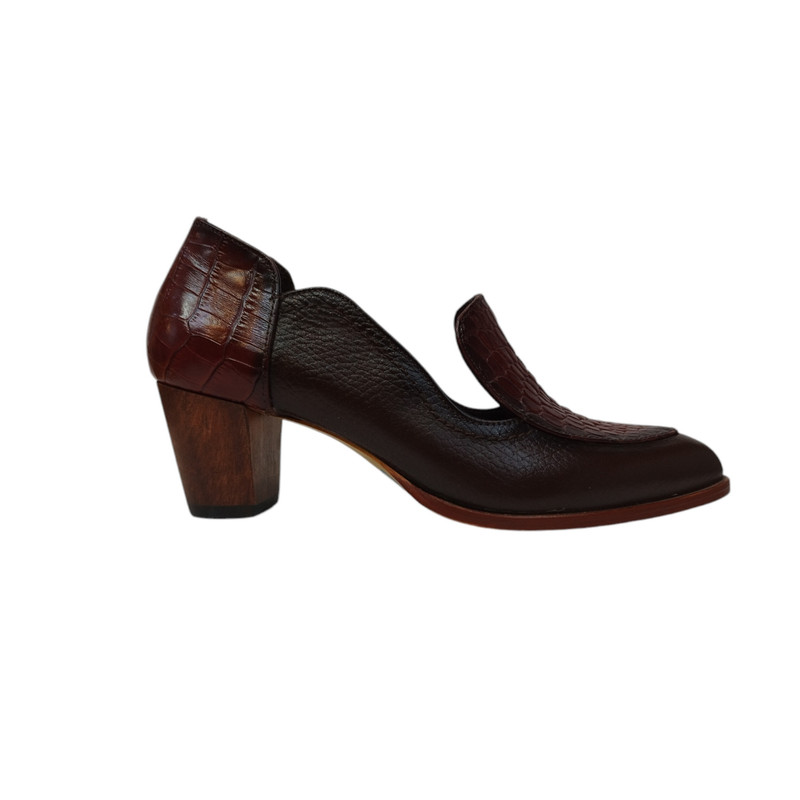 کفش زنانه مدل PZM 416 CHR چرم طبیعی رنگ زرشکی