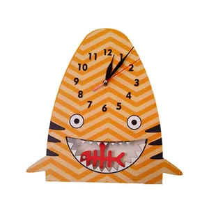 ساعت دیواری کودک جیک جیک مدل کوسه