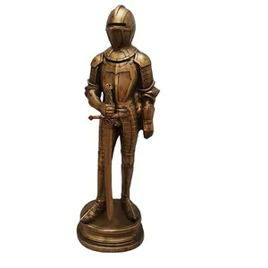 مجسمه لیلپار طرح سرباز مدل DGO-1036n به همراه جاکلیدی قیچی