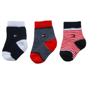 جوراب نوزادی پسرانه مدل سام مجموعه 3 عددی