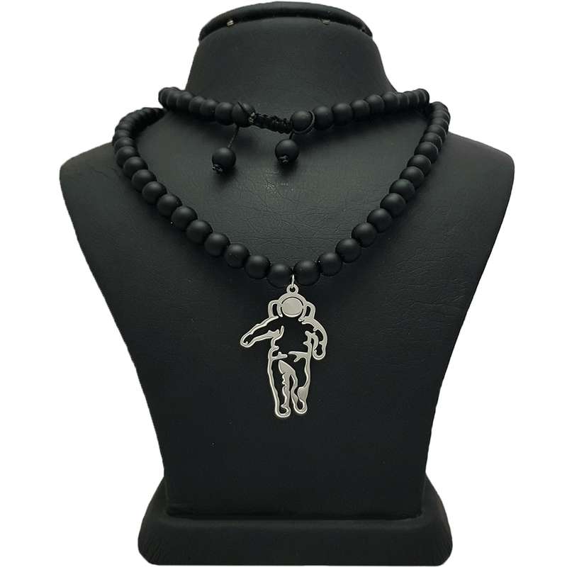 گردنبند نقره مردانه ترمه 1 طرح آدم فضایی کد A1 گردنبند نقره مردانه ترمه 1 طرح آدم فضایی کد A1