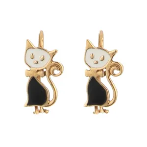 گوشواره طلا 18 عیار دخترانه کد 689