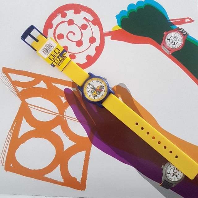 ساعت مچی عقربه ای پسرانه کیو اند کیو مدل VR41J009Y