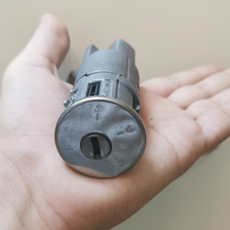 قفل و سوییچ و استارت ان ال سی مدل PGFS6 مناسب برای پژو 405 بسته 6 عددی