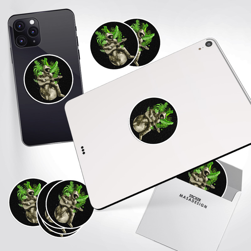 استیکر تزئینی موبایل و تبلت ماسا دیزاین طرح گیتاریست مدل STK828