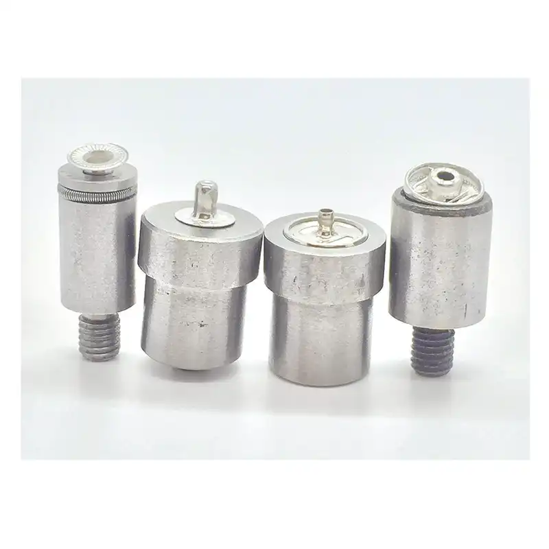 قالب دکمه پرسی مدل Mi100 مجموعه 4 عددی به همراه 100 عدد دکمه