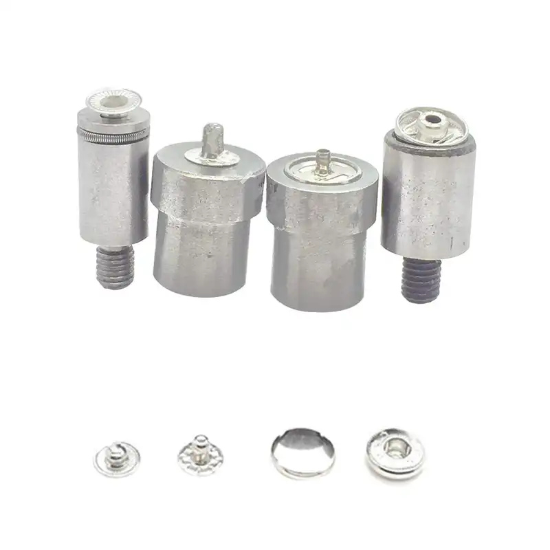 قالب دکمه پرسی مدل Mi100 مجموعه 4 عددی به همراه 100 عدد دکمه