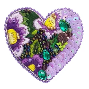 گل سینه زنانه طرح قلب مدل SSA230101