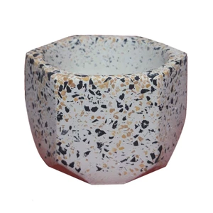 گلدان بتنی کد p62