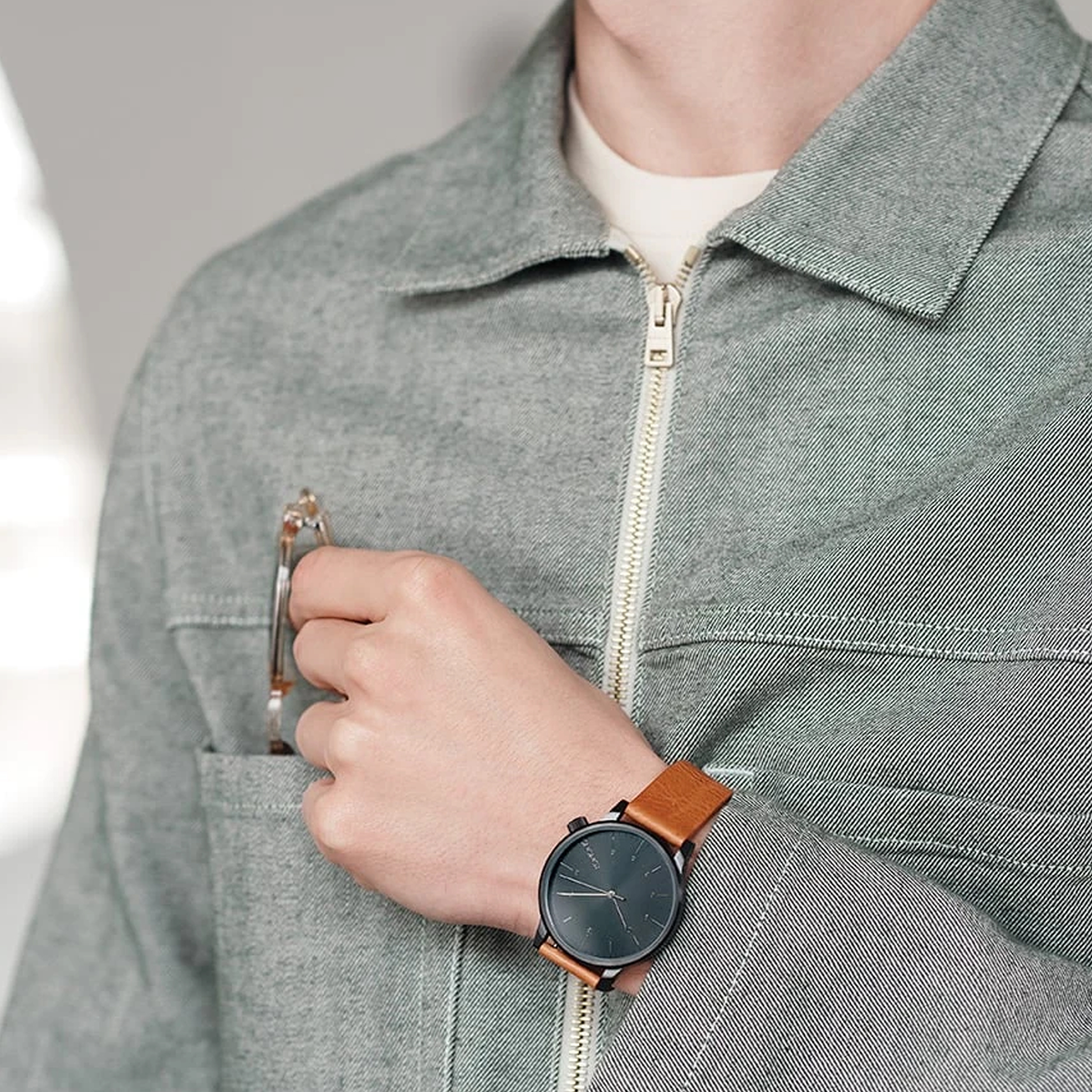 ساعت مچی عقربه ای مردانه کومونو مدل Winston Regal Cognac