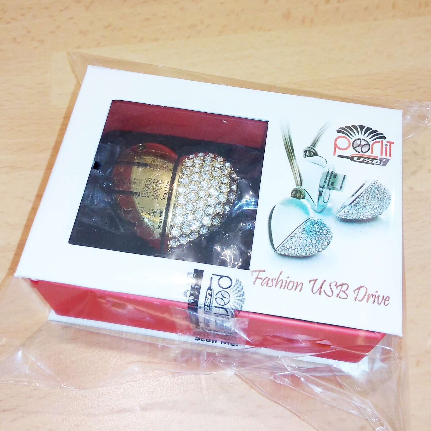  فلش مموری پرلیت یو اس بی طرح قلب مدل UJ-004 ظرفیت 128 گیگابایت