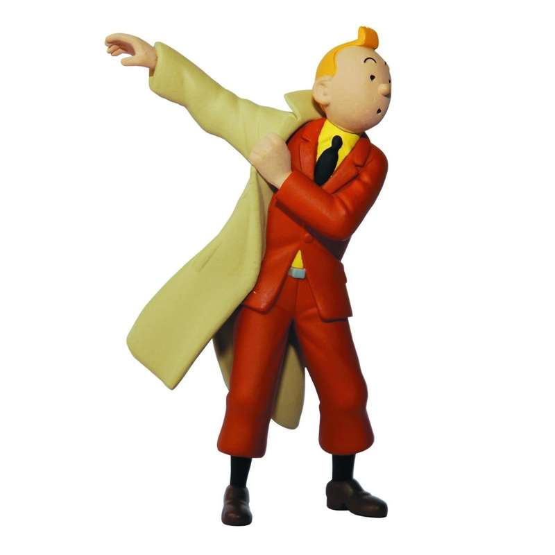فیگور مدل Tintin putting coat on