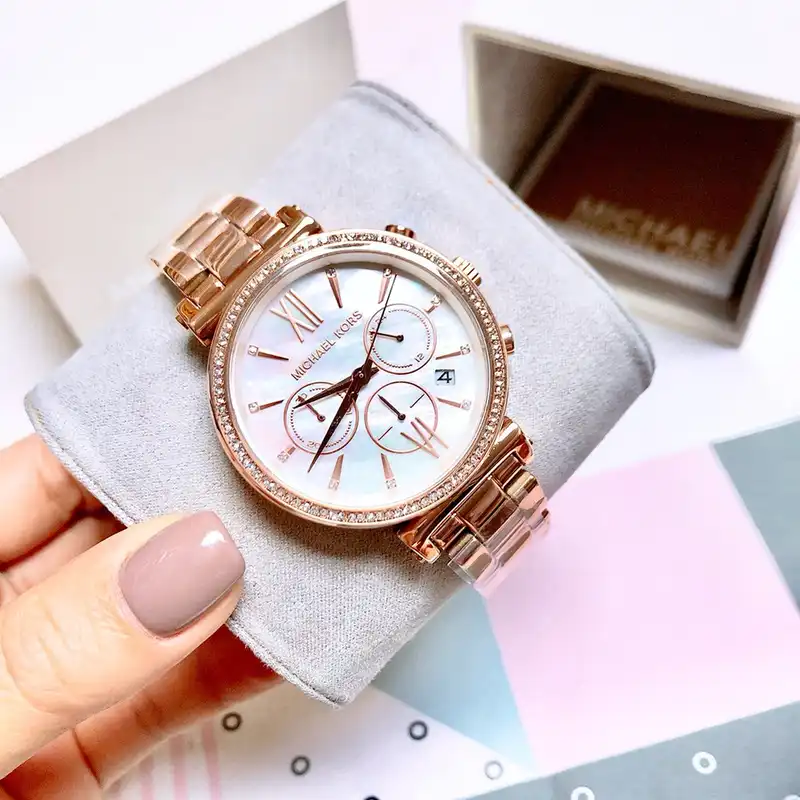ساعت مچی عقربه ای زنانه مایکل کورس کد mk6576