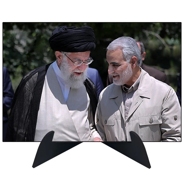 تابلو شاسی رومیزی طرح شهید سردار قاسم سلیمانی و رهبر مدل AG-216