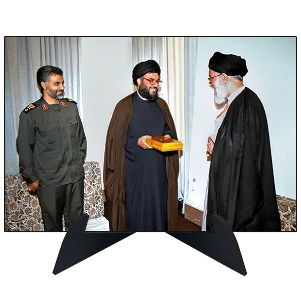 تابلو شاسی رومیزی طرح قاسم سلیمانی و آیت الله خامنه ای و حسن نصر الله مدل AG-220