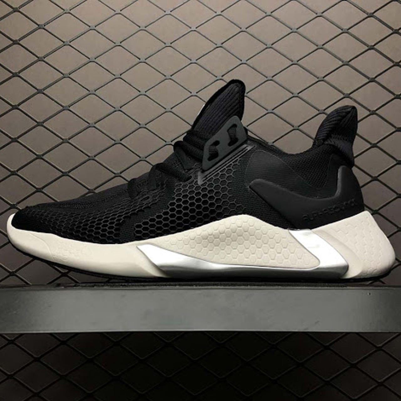  کفش مخصوص دویدن مردانه آدیداس مدل Alpha Bounce کد 654-987