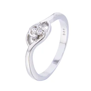 انگشتر نقره زنانه شهر جواهر کد SJ-YR064