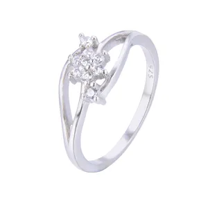 انگشتر نقره زنانه شهر جواهر کد SJ-YR069