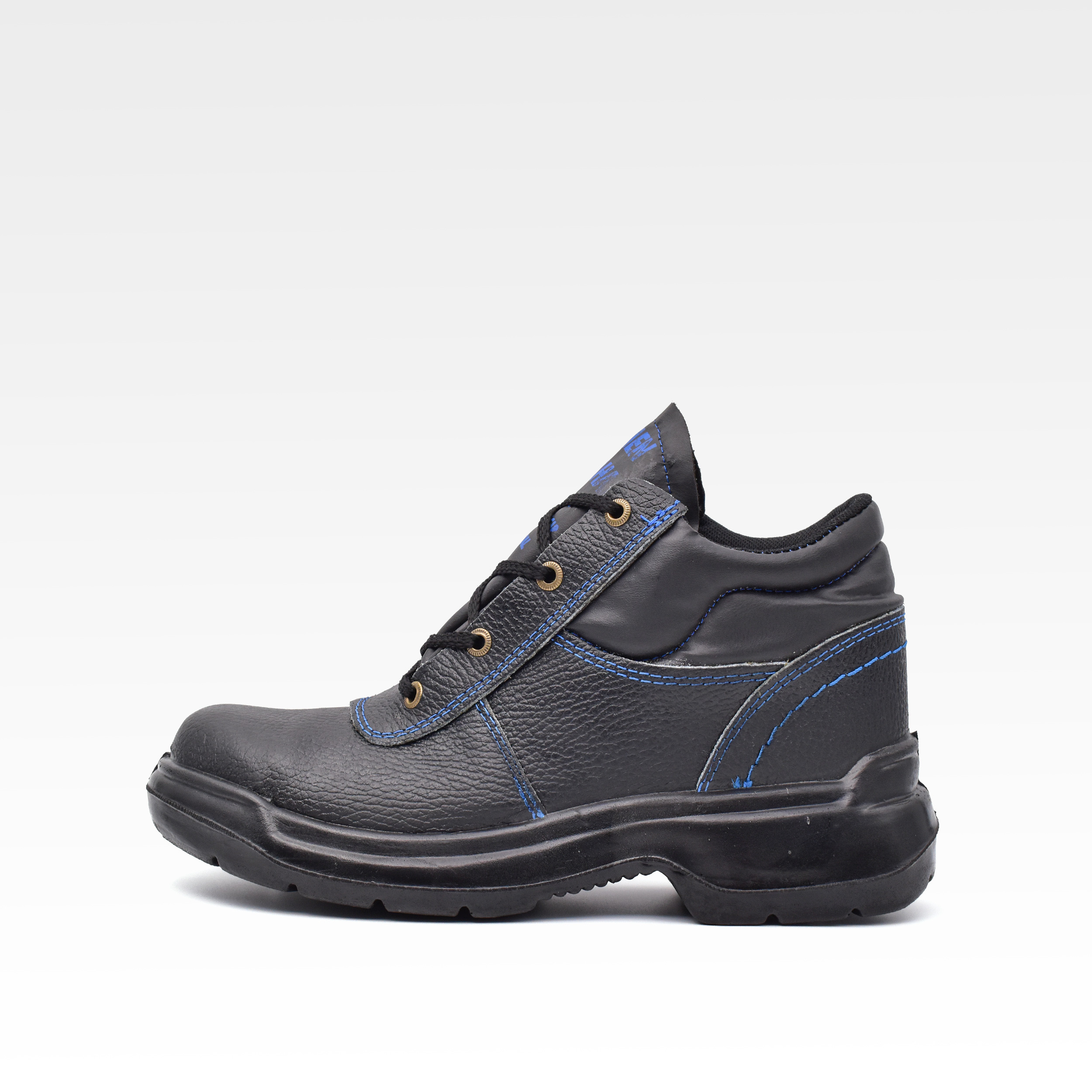 کفش ایمنی مردانه ایمن سپاهان کد JA6079