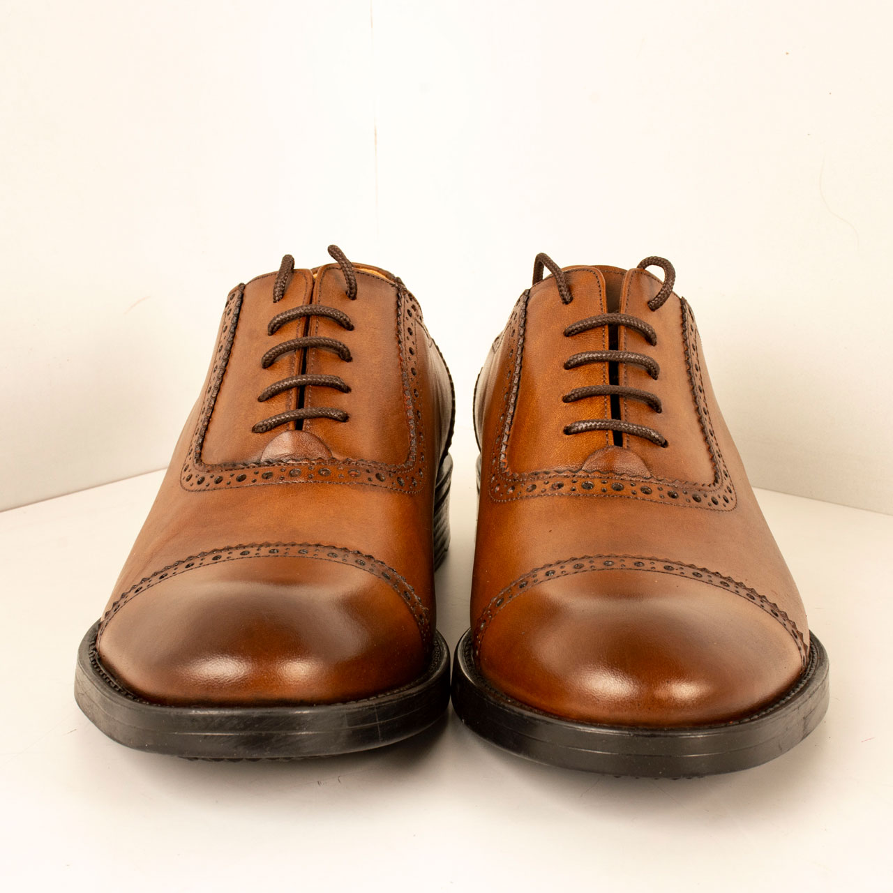 PARINECHARM men's leather shoes , Model SHO182-1