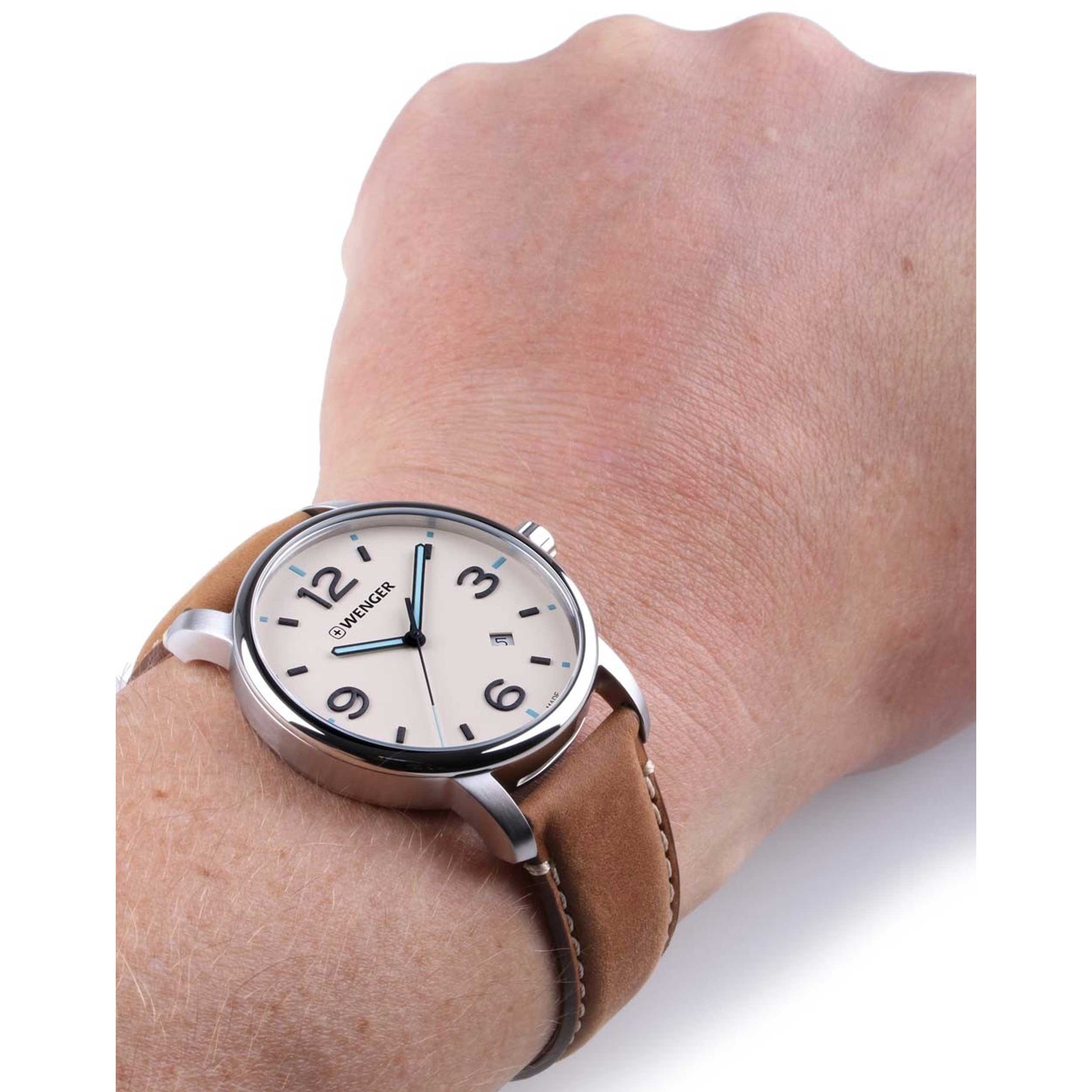 ساعت مچی عقربه ای مردانه ونگر مدل 01.1741.120 ساعت مچی عقربه ای مردانه ونگر مدل 01.1741.120